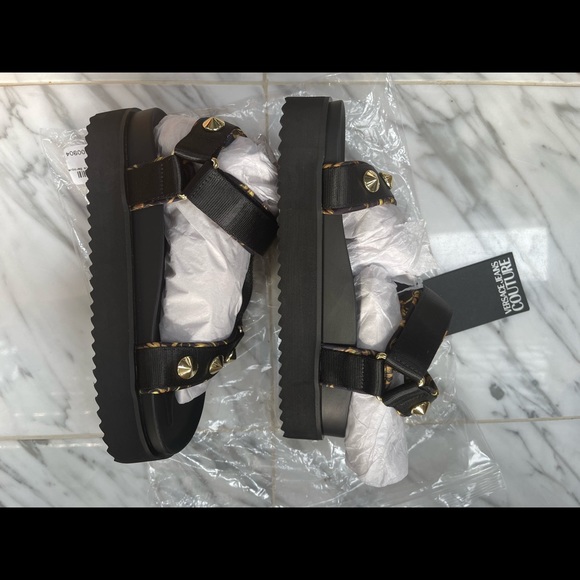 VERSACE GOLD STUDDED SANDALS , BLACK & BAROQUE PRINT WITH CHUCKY SOLES - Picture 14 of 16